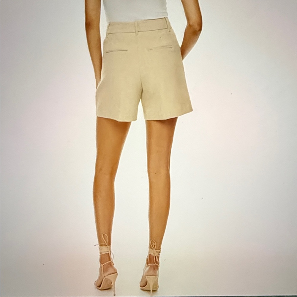 NWT Wilfred Effortless 5” Heathered Oat Beige Pleated Shorts - Picture 10 of 10